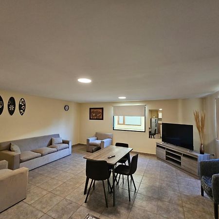 Terminal Suites El Calafate Bagian luar foto
